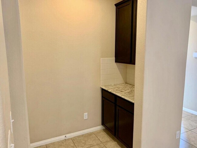 Building Photo - 10598 Tranquil Glade St