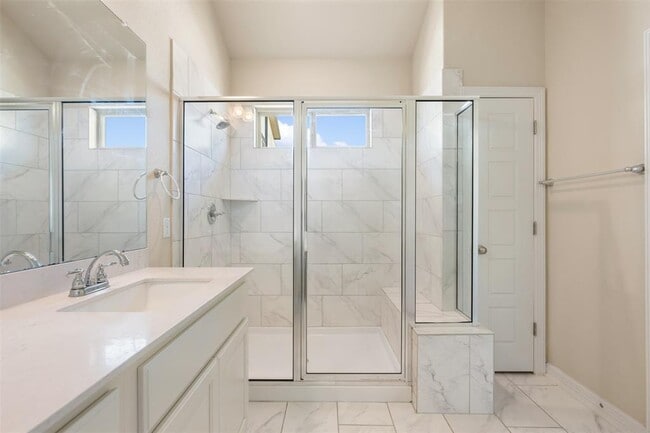 Building Photo - 2202 Dillon Pond Ln