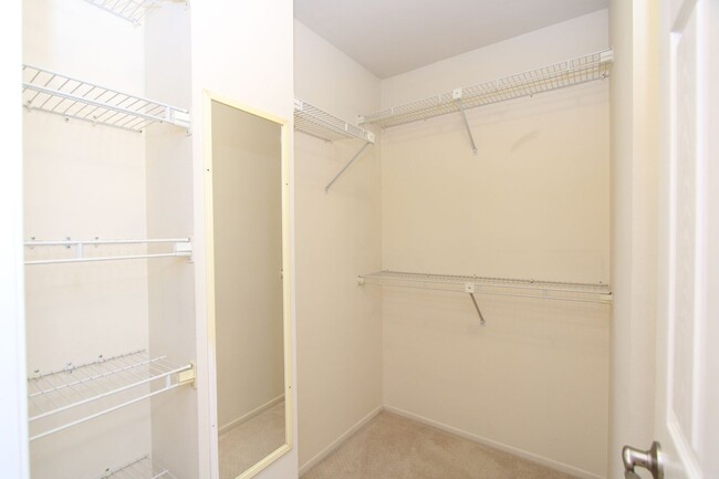 Building Photo - Two-Story 3-Bedroom Condo in Redlands!