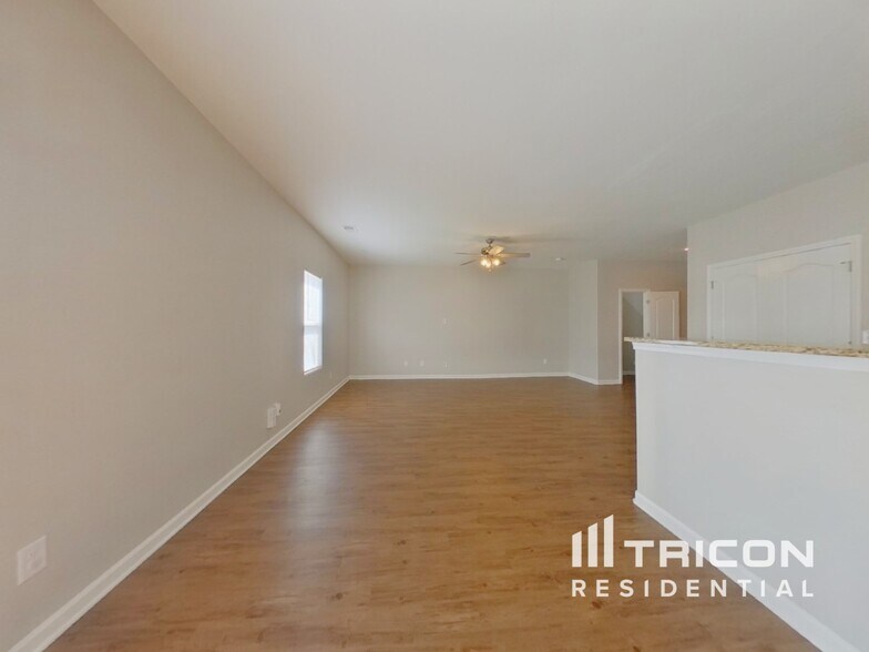Building Photo - 6035 Loy Ct