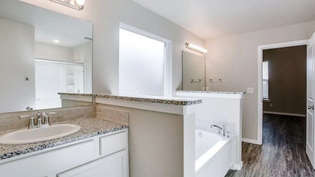 4 Bedroom 2 Bath - Hayden's Park