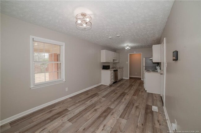 Building Photo - 6615 Grist Mill Rd