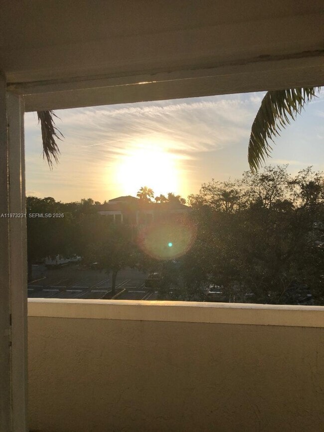 Building Photo - 17255 SW 95th Ave