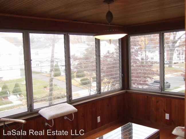 Building Photo - 173-175 Whitman Ave