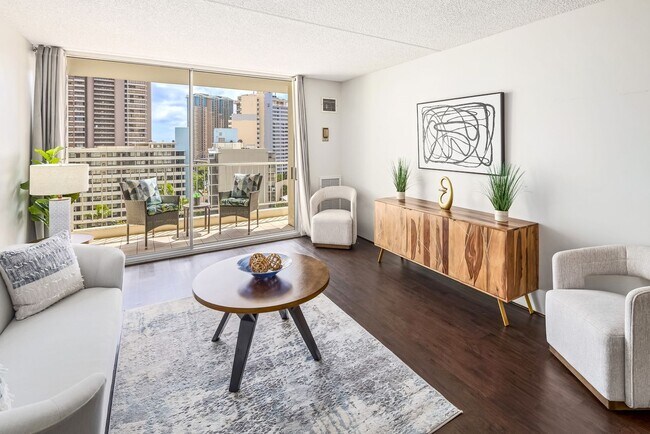 Building Photo - Remodeled One Bedroom One Bath at Villa on...