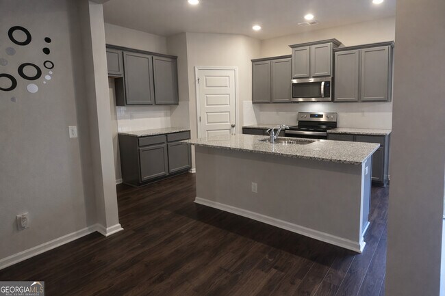 Building Photo - 1735 Labonte Pkwy