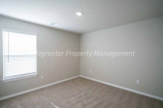 Building Photo - Gorgeous 4 Bed 2 Bath Home in Deer Creek School District!