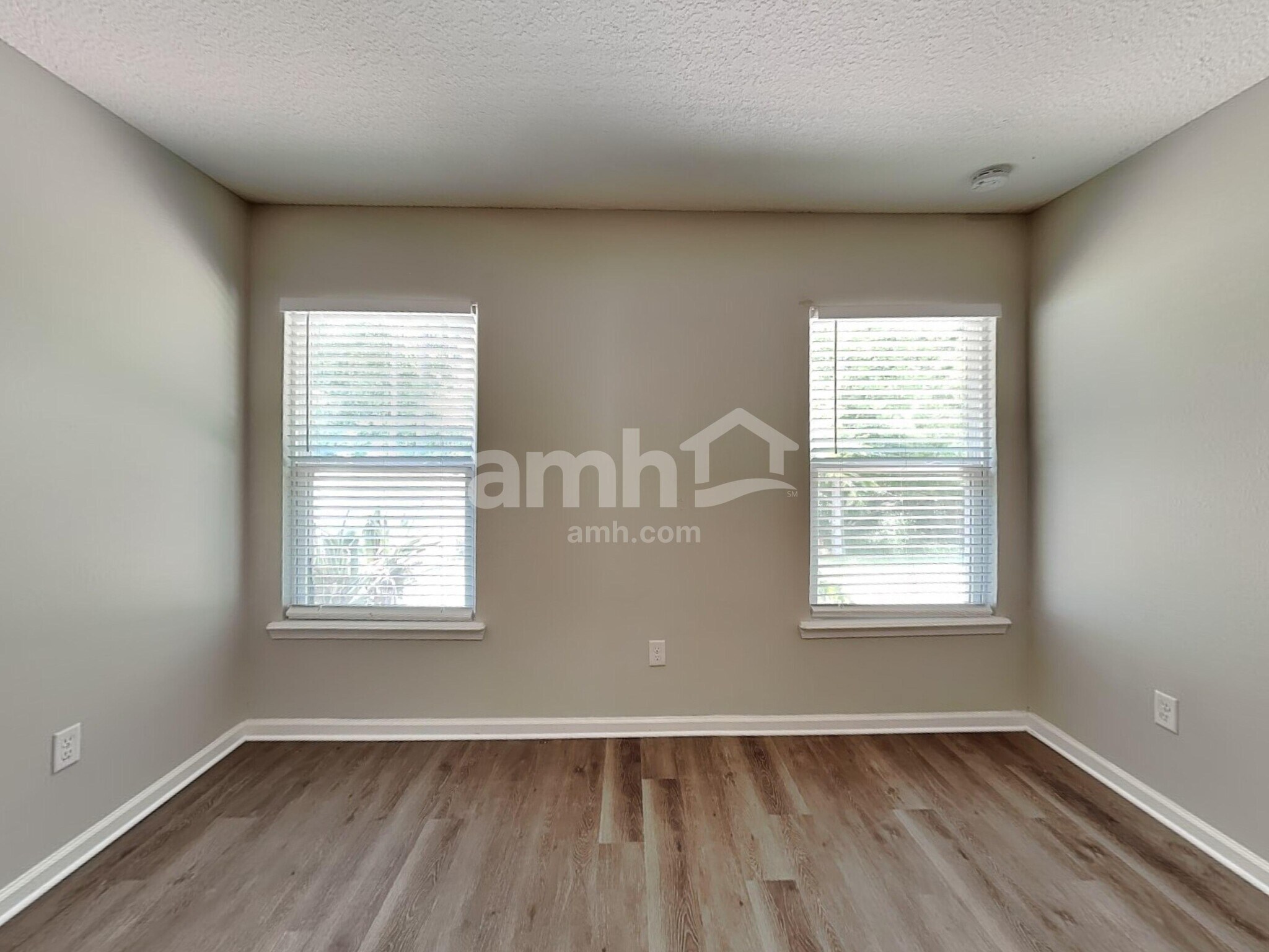 Building Photo - 96473 Commodore Point Dr