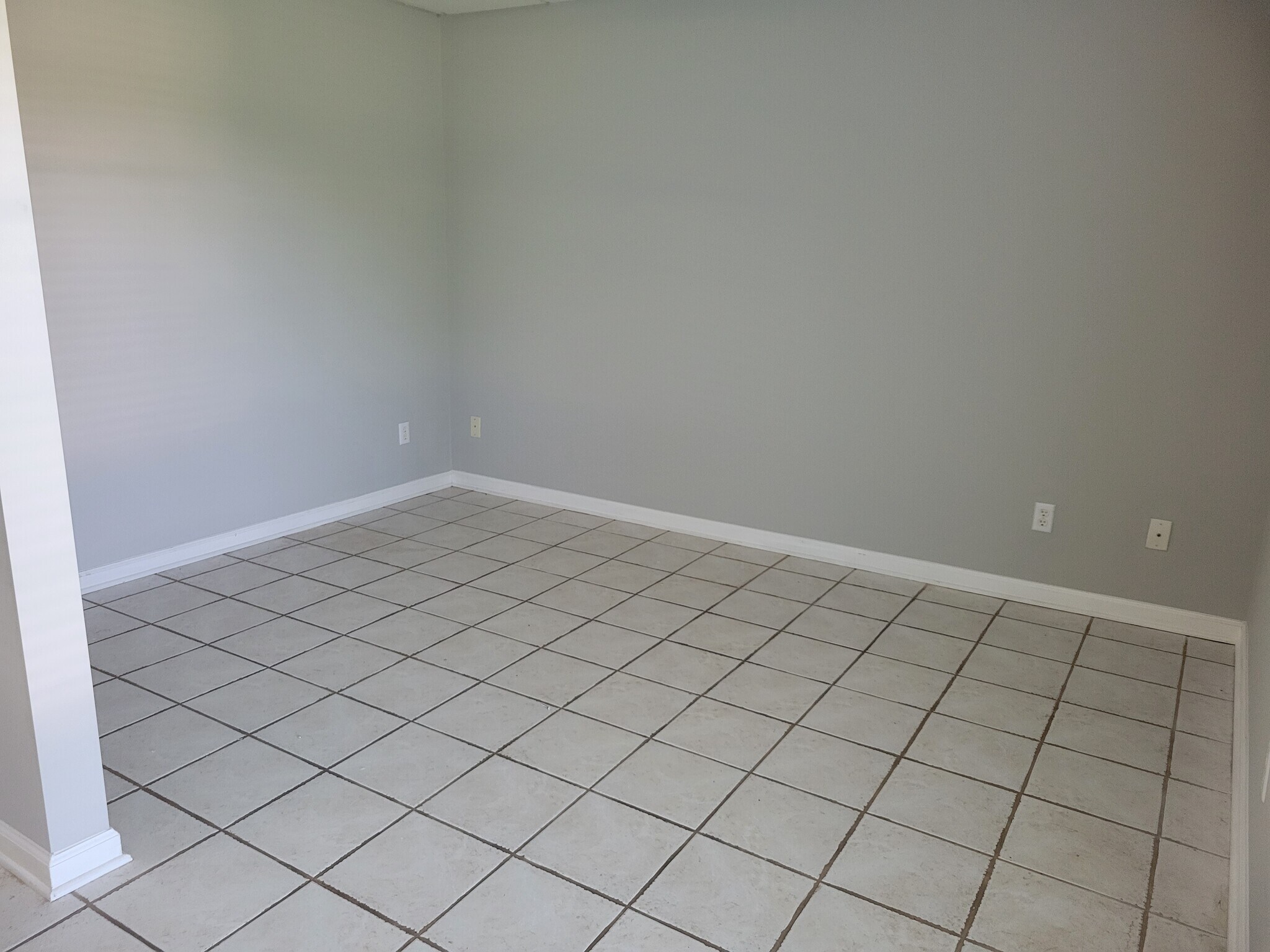 Building Photo - 109 Golf Club Ln