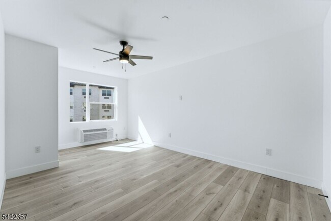 Building Photo - 95 Shepherds Ln