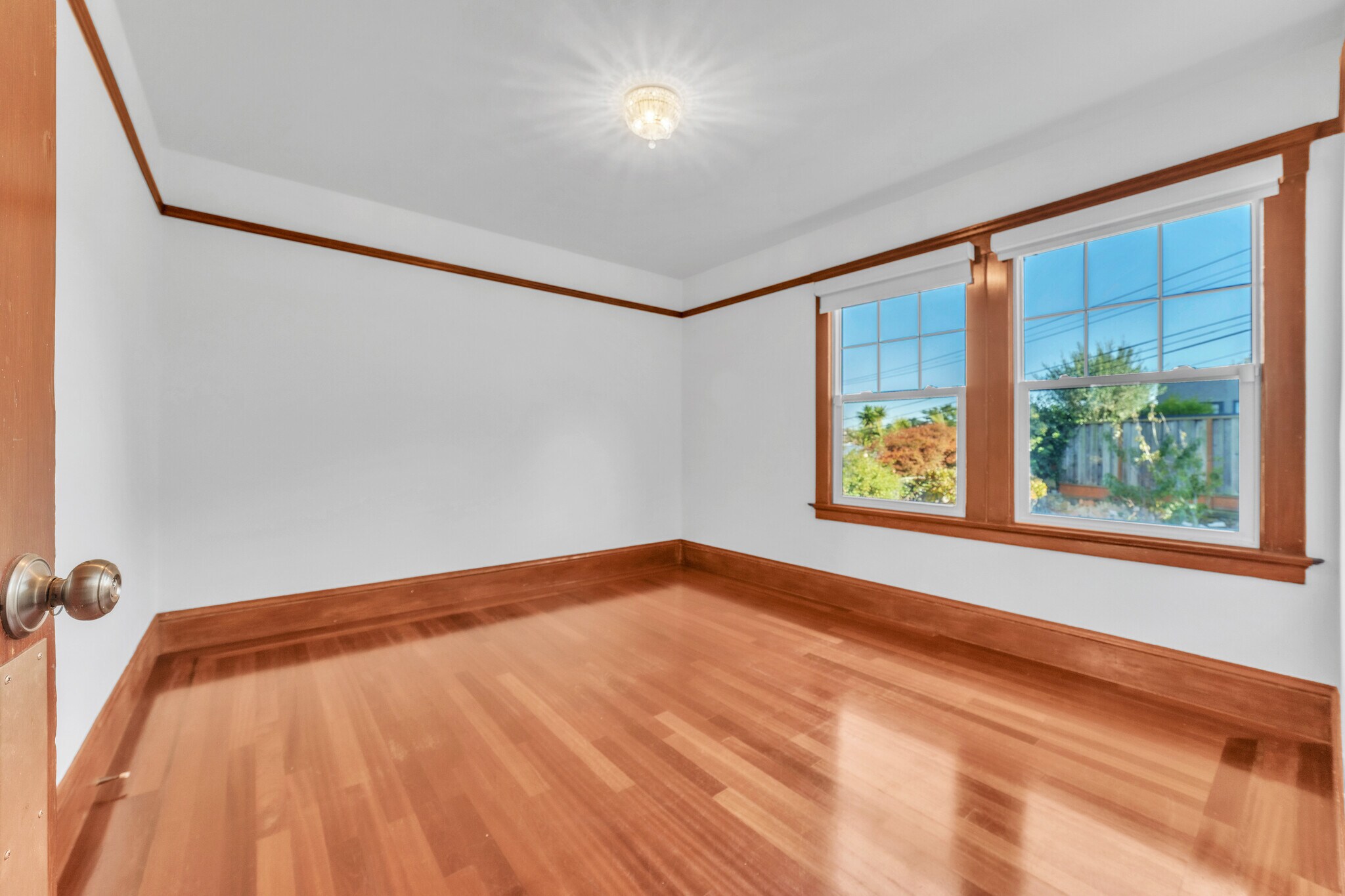 Building Photo - 80 Corona St