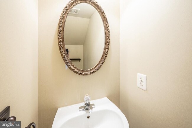 Building Photo - 5920 Terrapin Pl