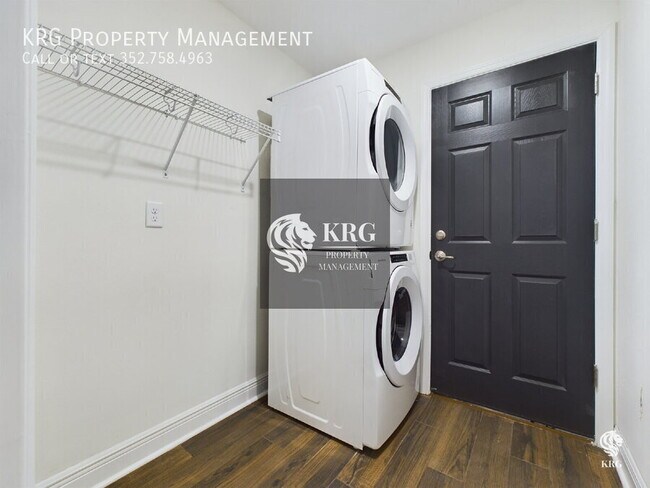 Building Photo - 8352 SE 158th Pl