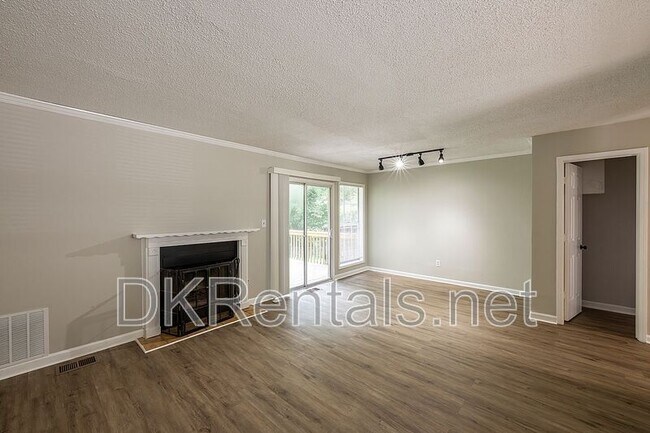 Building Photo - 3538 Kennesaw Station Dr