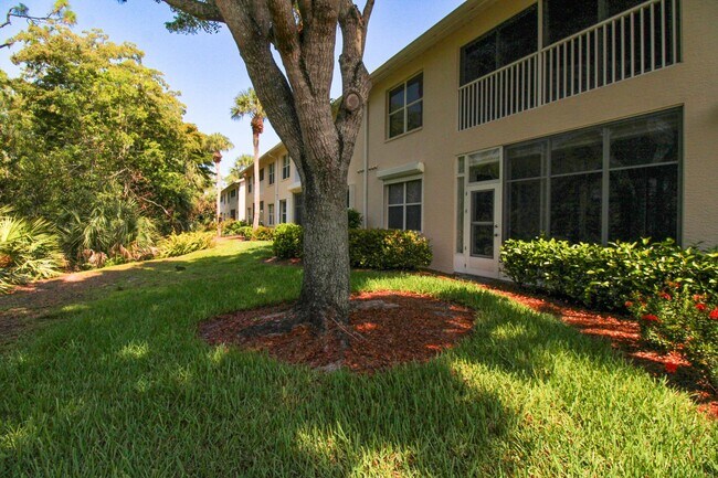 Building Photo - ** 2 PLUS DEN\2 BATH CONDO IN BARBADOS AT ...