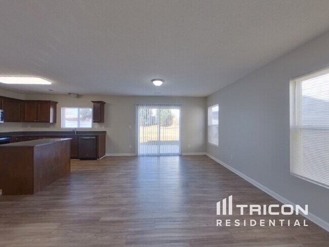 Building Photo - 4421 Stone Mountain Dr