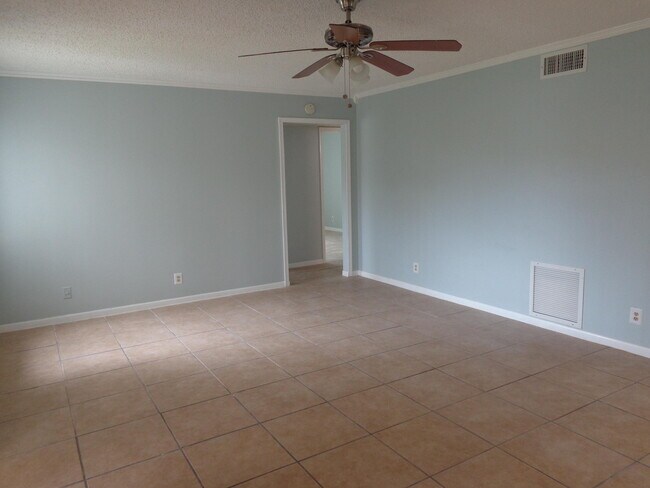 Building Photo - 5860 Whispering Pine Way