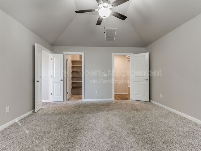 Building Photo - 4013 Palmetto Trail