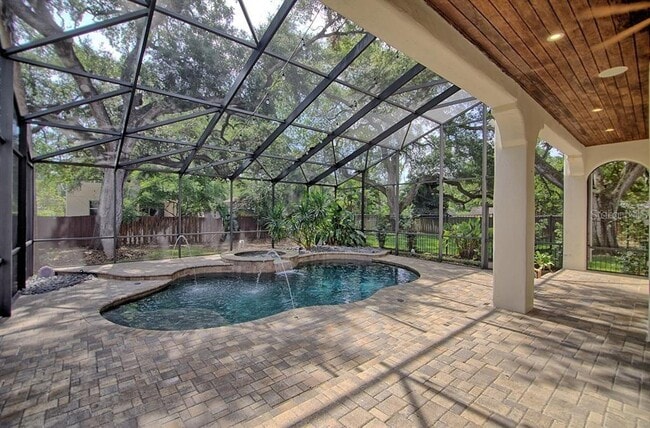 Building Photo - 5908 S Switzer Ave