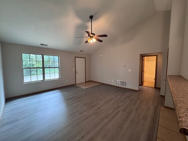 Building Photo - 29 Boone Crossing