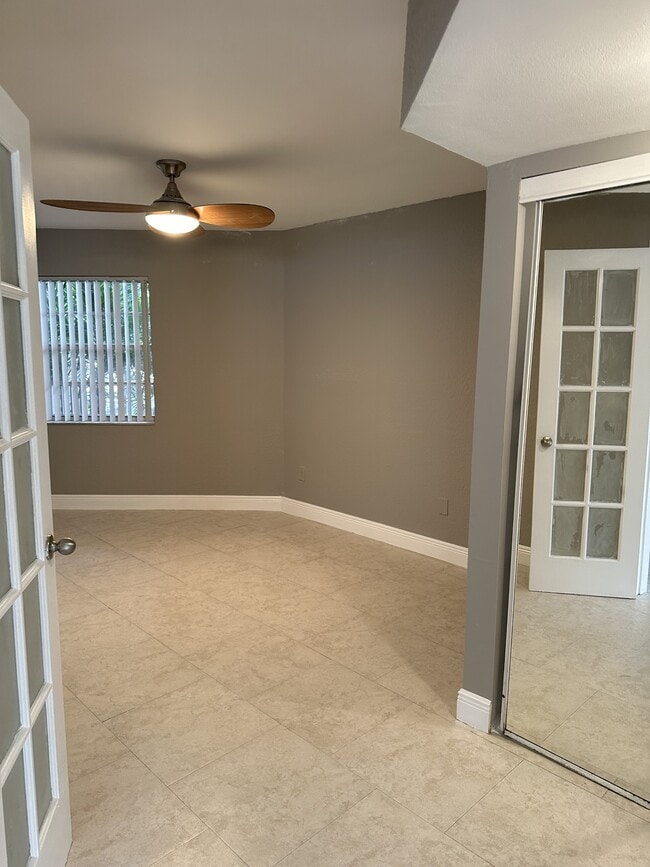 Building Photo - 2871 N Oakland Forest Dr