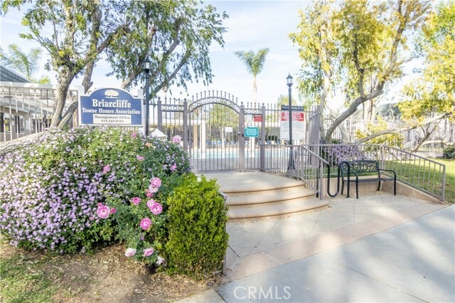 Building Photo - 19216 Hamlin St