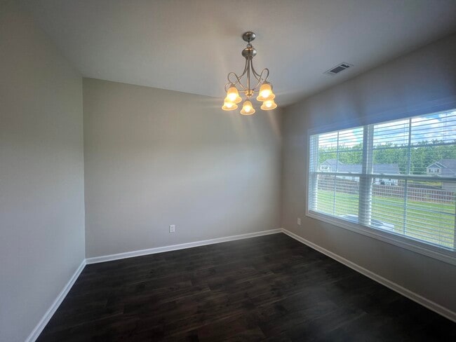 Building Photo - 4017 Pensacola Way