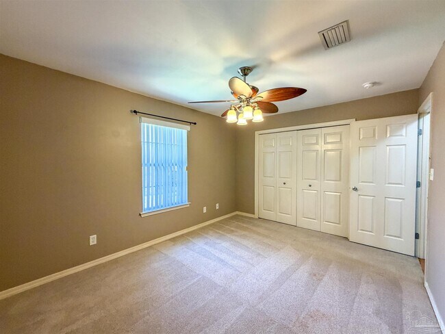 Building Photo - 3977 High Bridge Dr