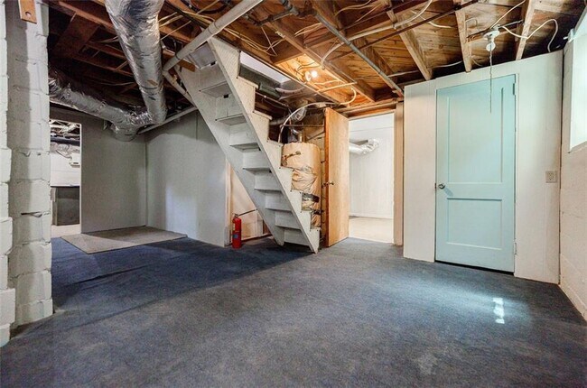 Building Photo - 1716 Beacon Hill Blvd NE