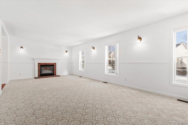 Building Photo - 44 Greenvale Cir