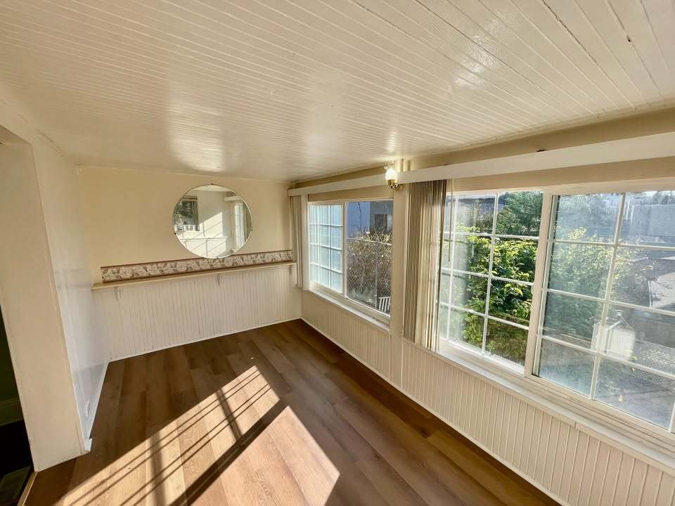 Building Photo - 475 Newton Ave