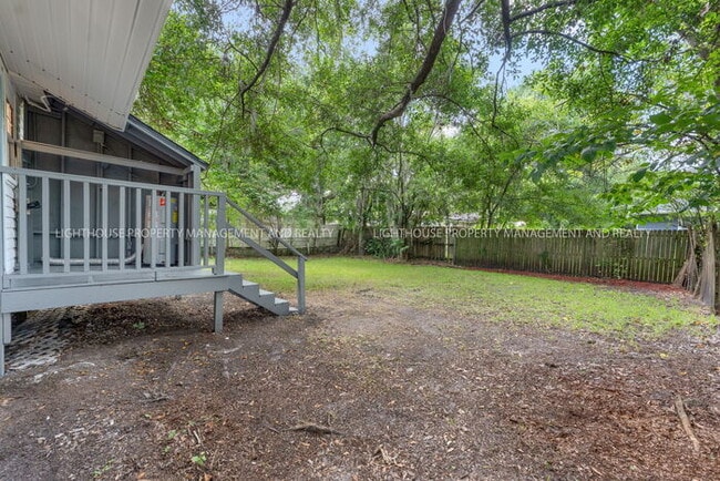 Building Photo - Charming Newly Renovated 2-Bedroom Home Near Murray Hill!