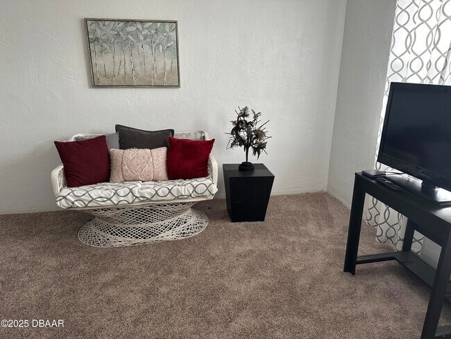 Building Photo - 23 N Ocean Palm Villas