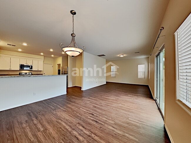 Building Photo - 10377 Calypso Cave St