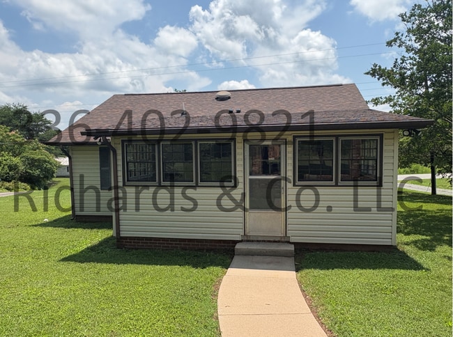 Building Photo - 6591 NC-704