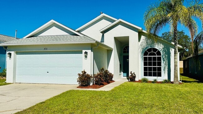 Primary Photo - Relax & recharge in this Charming 3Bedroom...