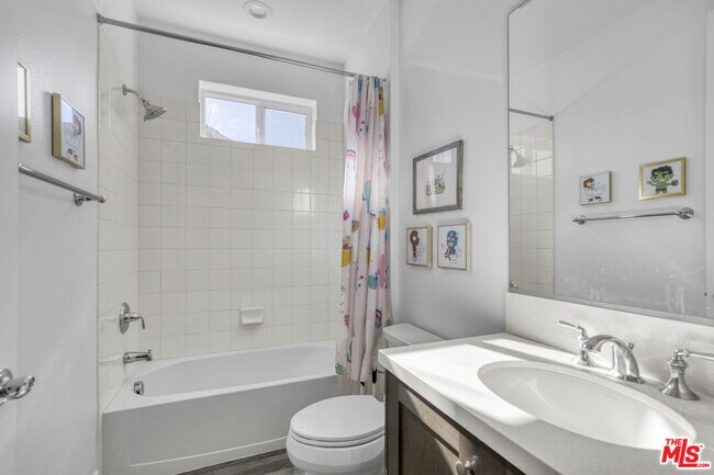 Building Photo - 12333 Finch Ct