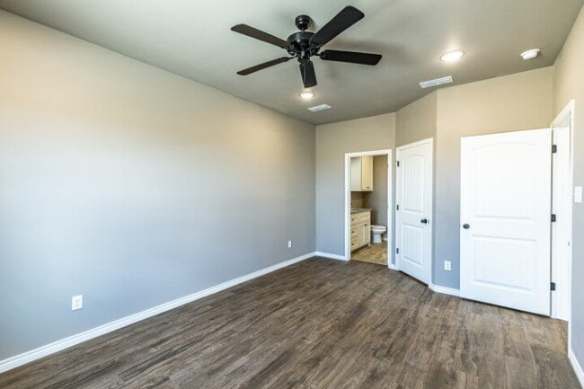 Building Photo - $500 Off First month's Rent - Modern Country Living Only Minutes From Lubbock Metro