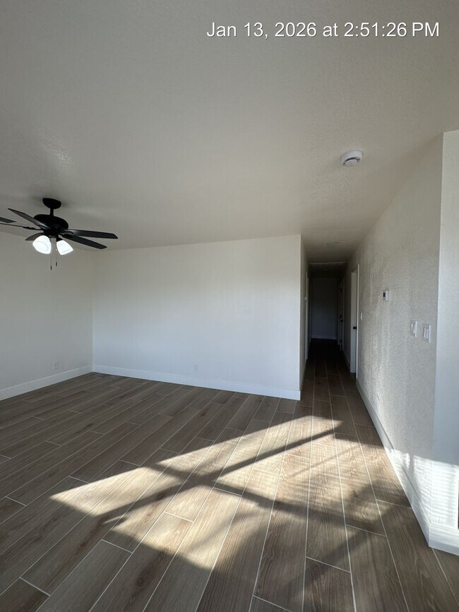 Building Photo - Charming Home Available Now!!