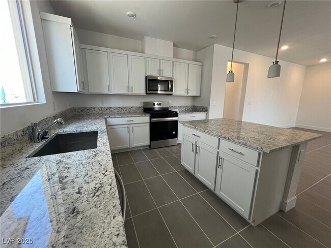 Building Photo - 7550 Quail Rock Ave