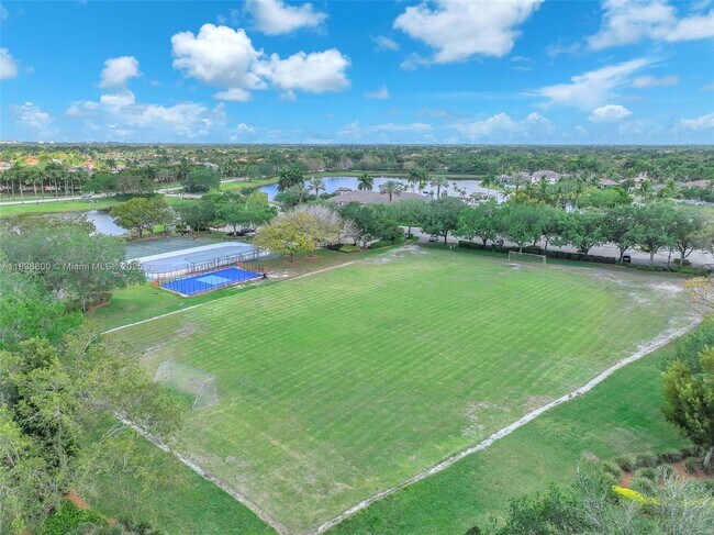 Building Photo - 1617 Zenith Way