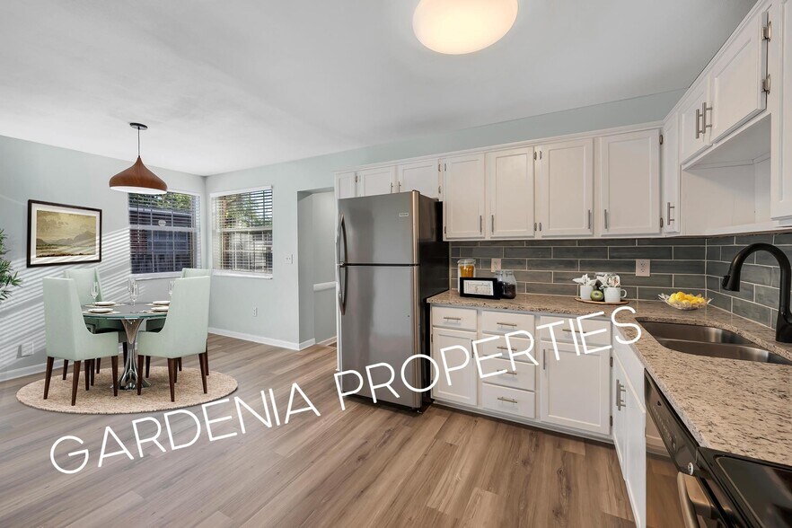Building Photo - 1353 Placid Pl