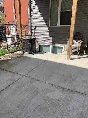 Building Photo - 303 N 41st St