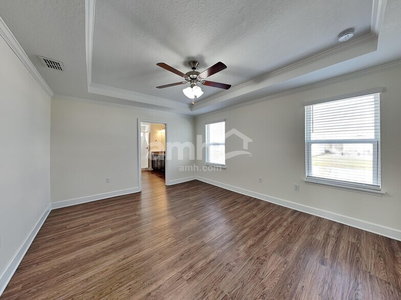 Building Photo - 4324 Reisswood Loop