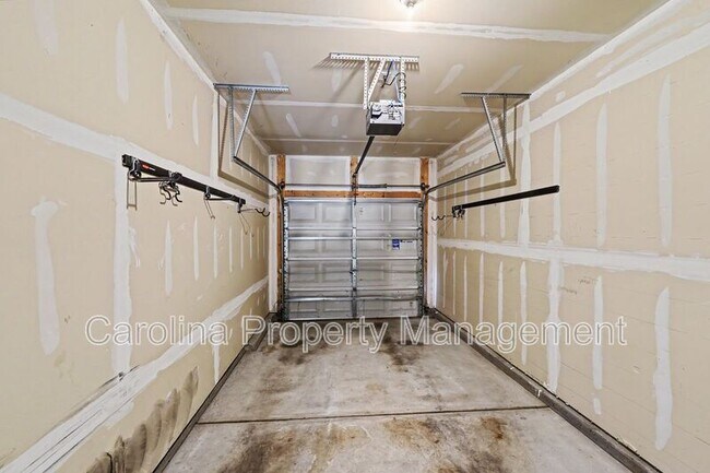 Building Photo - 13983 Singleleaf Lane