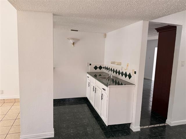 Building Photo - 2150 Courtland Cir