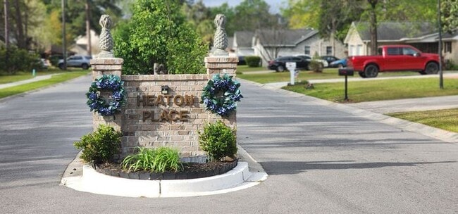 Building Photo - Newly renovated ranch home