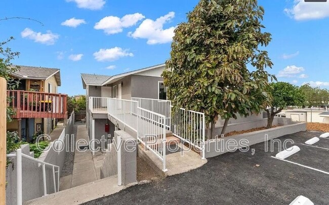 Building Photo - 320 Willie James Jones Ave