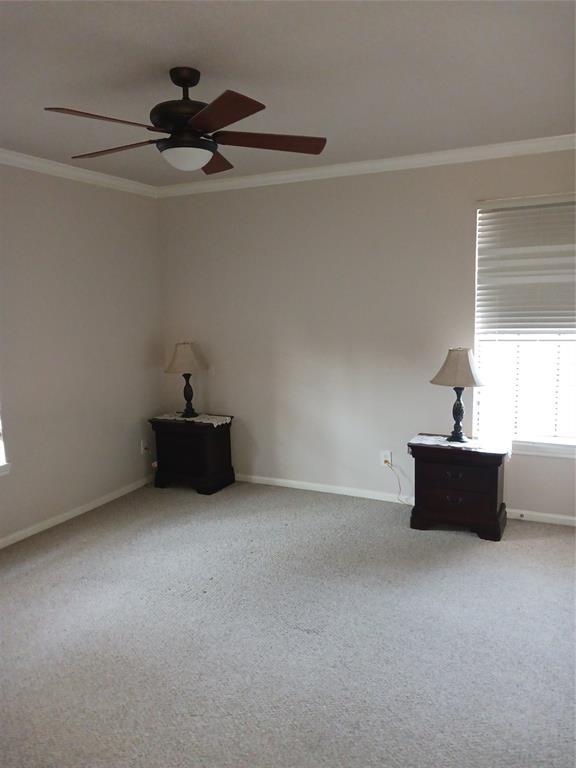 Building Photo - 2255 Braeswood Park Dr