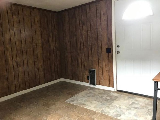 Building Photo - 3 bedroom in Waitsburg WA 99361